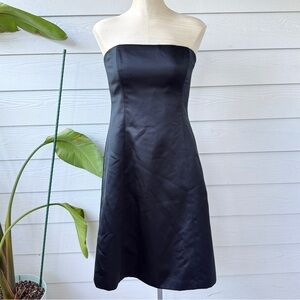 Nicole Miller Strapless Evening Gown – Women’s Size 8‎